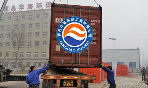 烏拉圭公司訂購(gòu)華海生產(chǎn)的PVC浮子式圍油欄和岸灘圍油欄