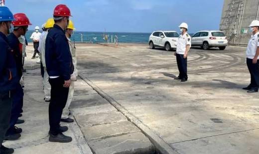 陽江陽西海事處指導陽西電廠煤碼頭溢油防污應急演練